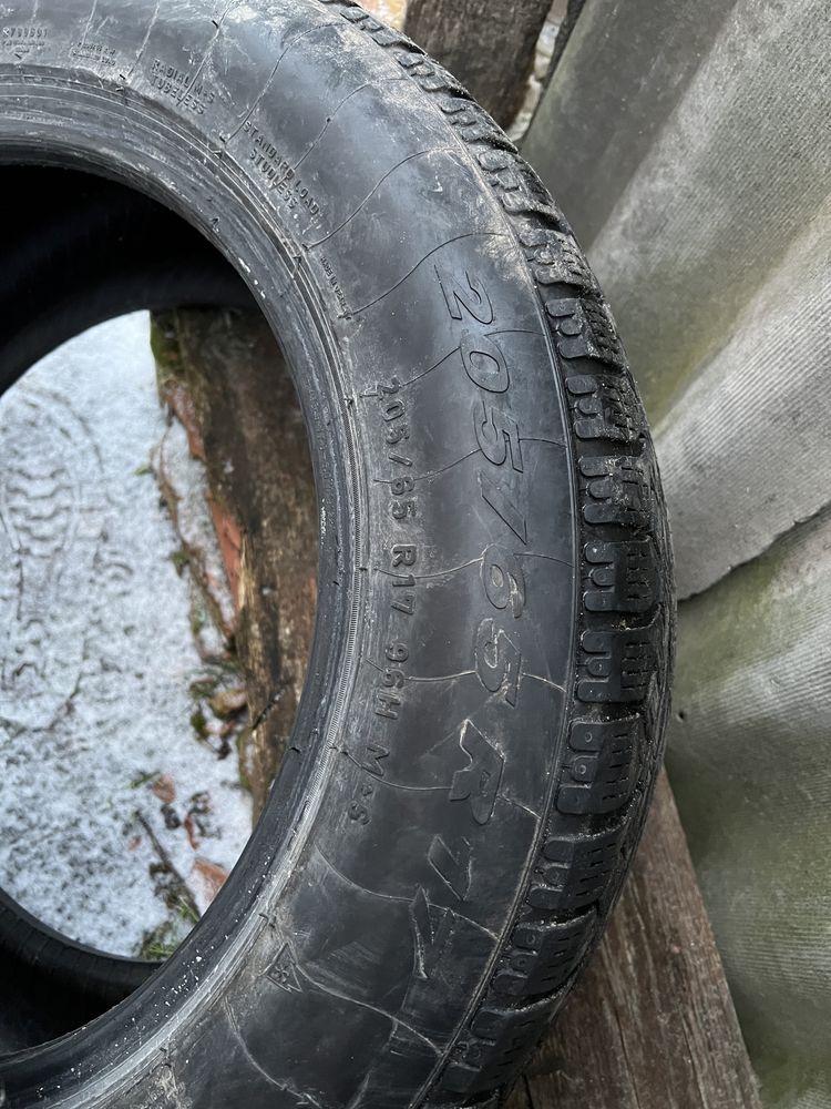 Шини Pirelli 205/65/R17