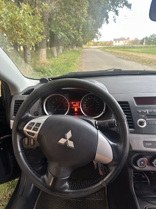 Mitsubishi Lancer 10 2011 року