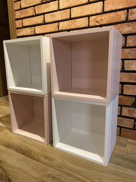 4 półki ścienne w dwóch kolorach