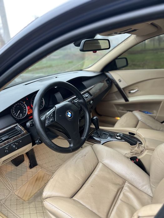 BMW e60, 545i 2003 год
