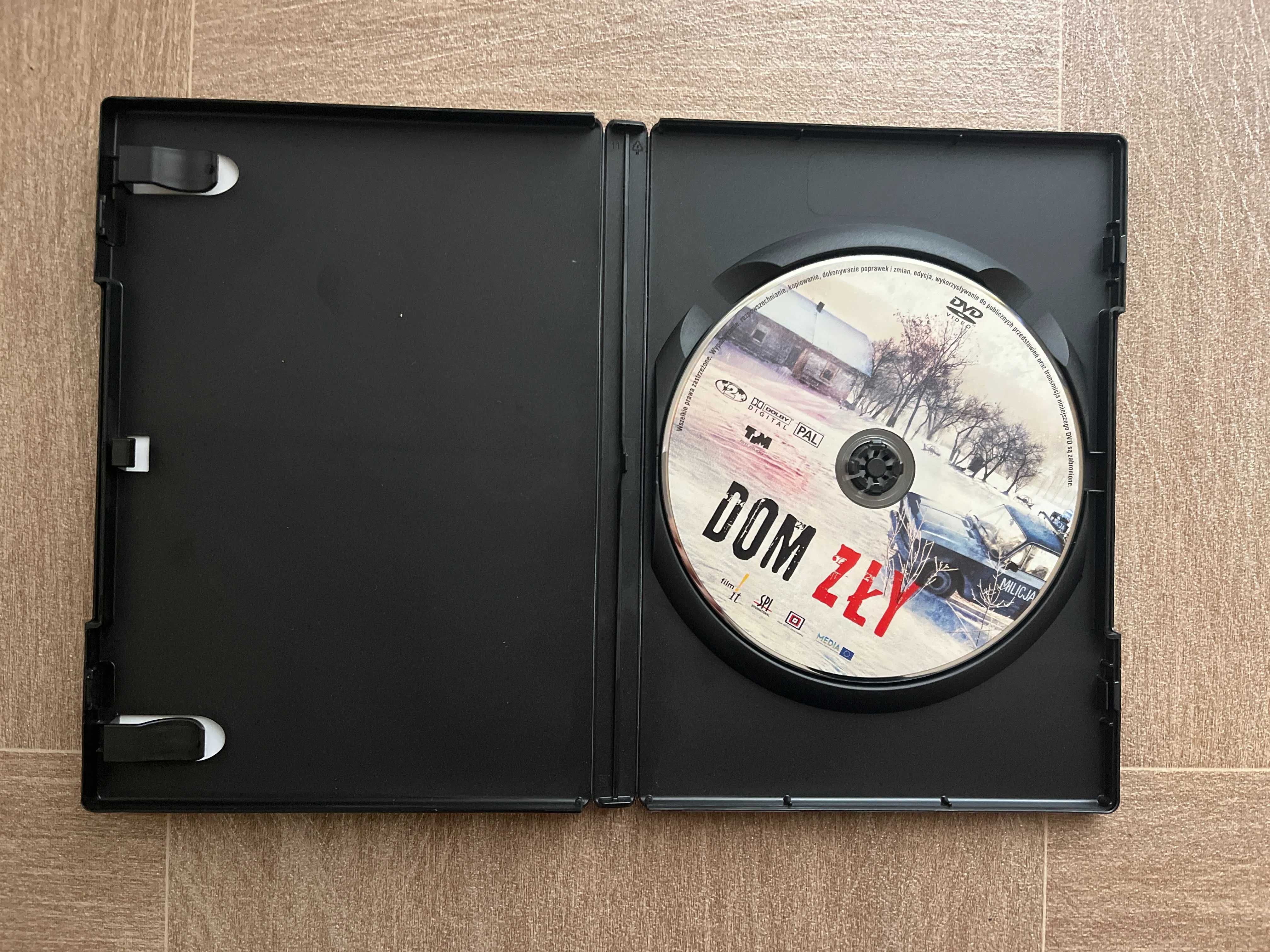 Dom zły (film DVD)