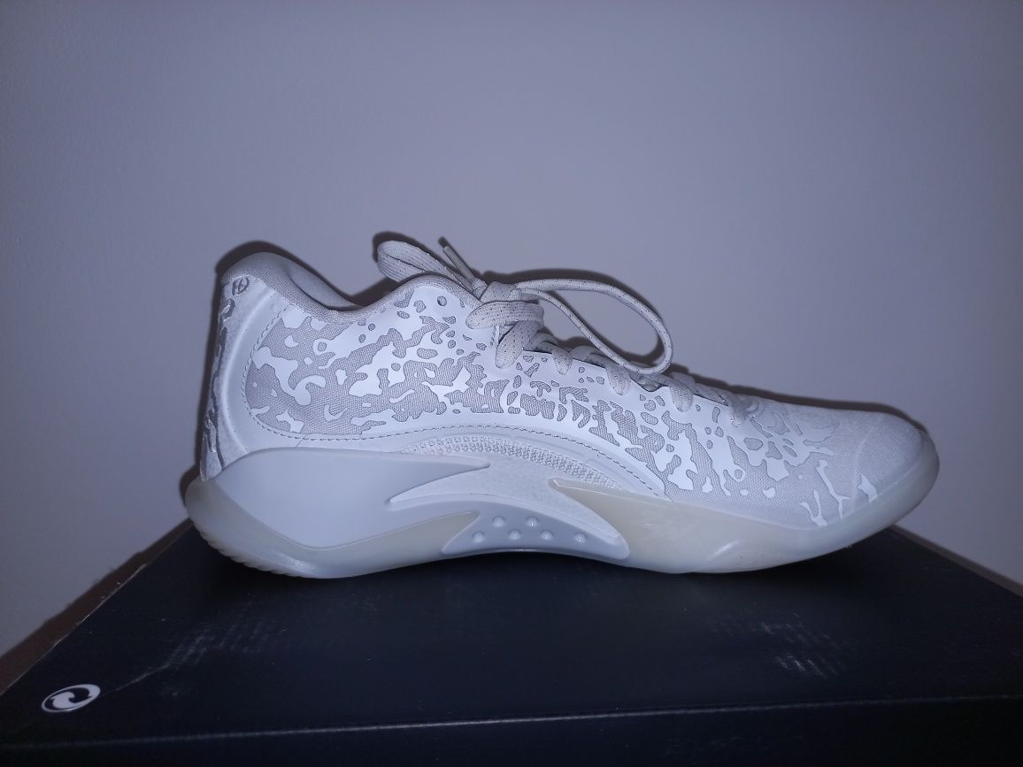 Buty Jordan Zion 3