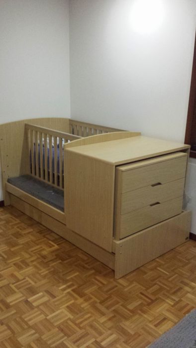 Quarto convertivel em ótimo estado