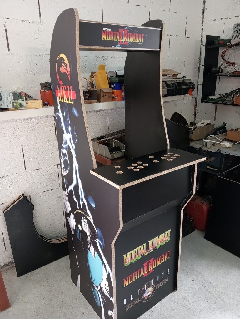 Máquinas arcade prontas a jogar