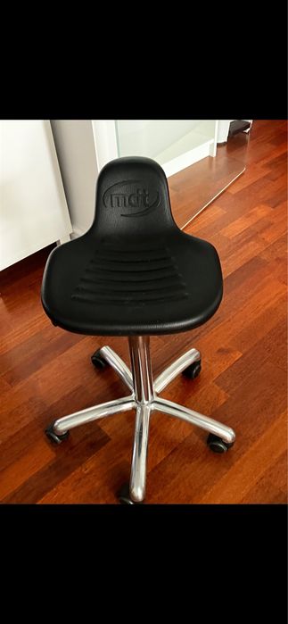 Krzeslo leksrskie / kosmetyczne