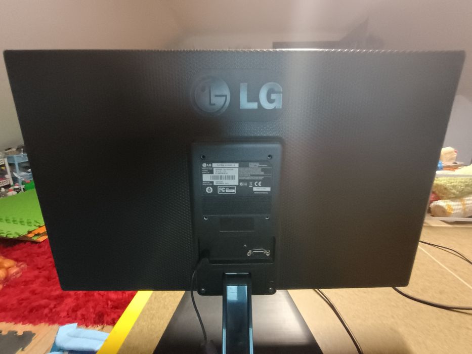 Monitor komputerowy LG