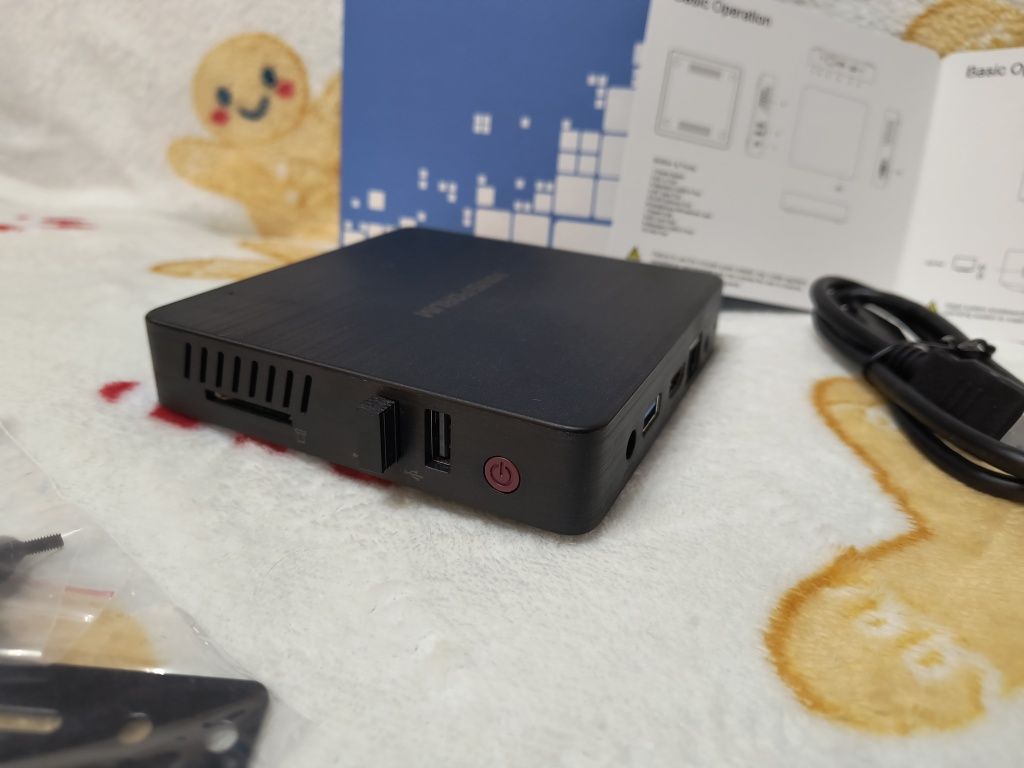 Mini PC komputer laptop 4x1.92Ghz 4GB Ram Wi-Fi BT Retro konsola Serwe