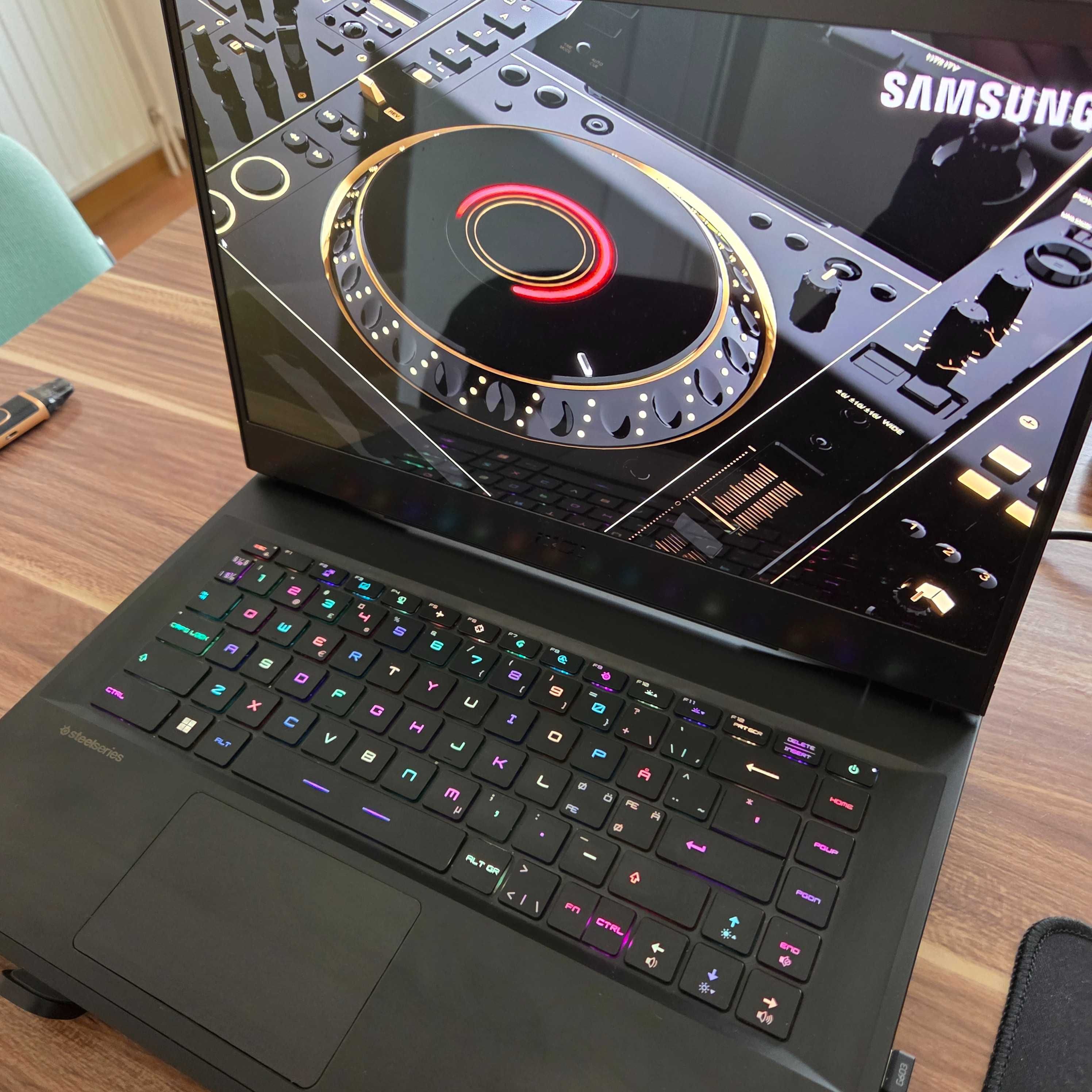 MSI 15,6" z AMOLED QHD 240Hz HDR i7 12700h 32gb ram DDR5 RTX3060 1TB