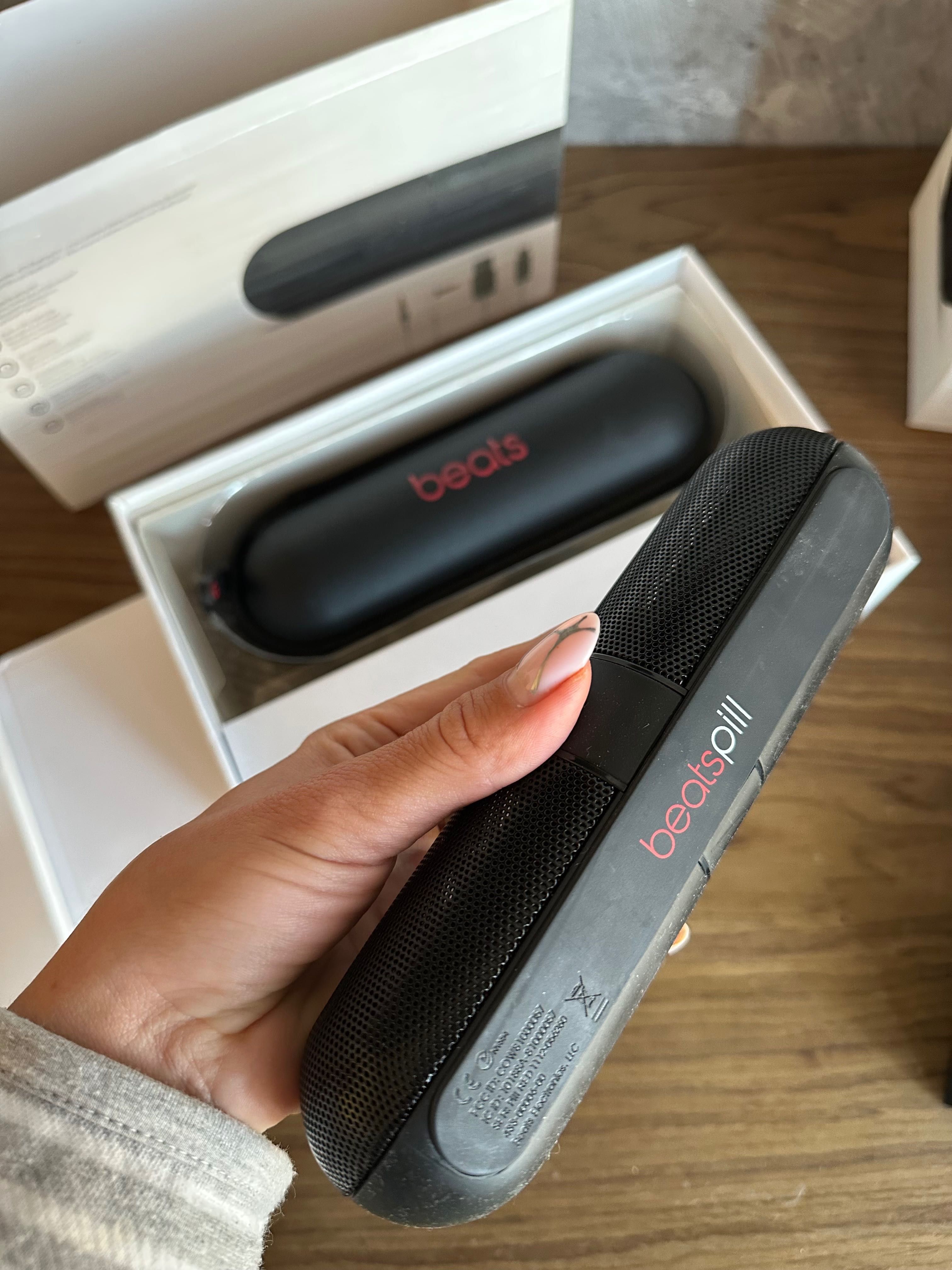 Акустика беспроводная BeatsPill XL Наушники PowerBeats Heartbeats Gaga