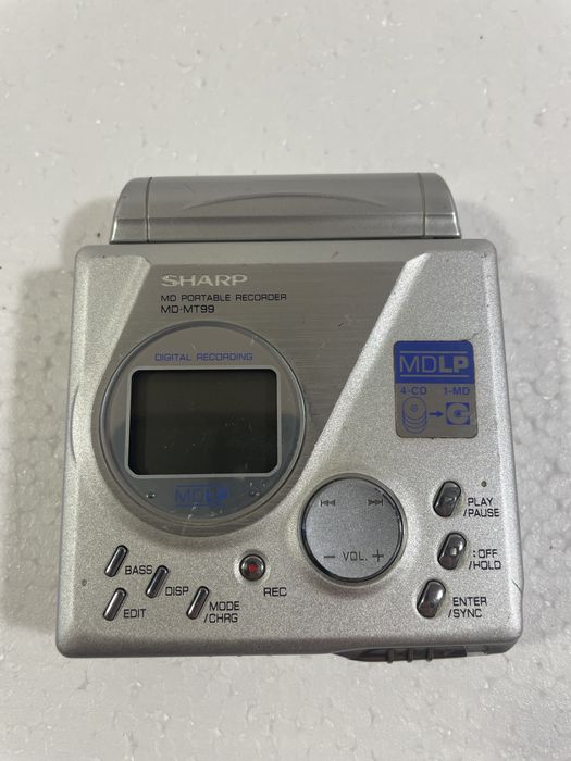 Sony and Sharp MiniDisc Players/Recorders64551980175491122
