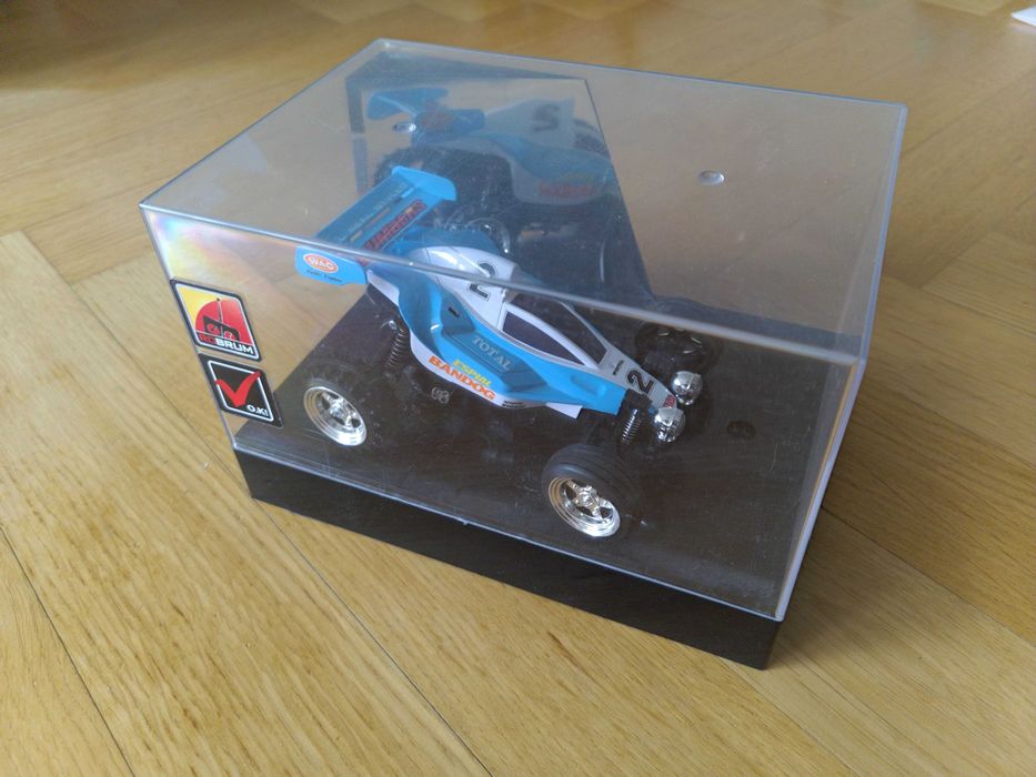 RC Brum samochód na pilota