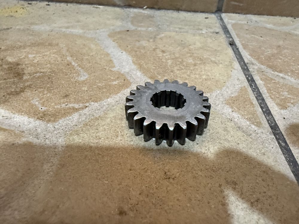 Koło zębate tryb 3 biegu 22Z Simson S51 SR50 S53 Schwalbe KR51 wysyłka