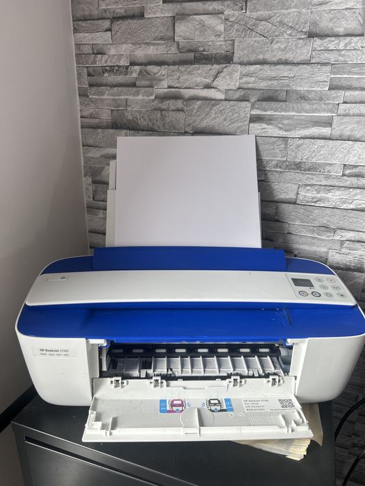 Impressora Hp DeslJet 3760 multifuncoes