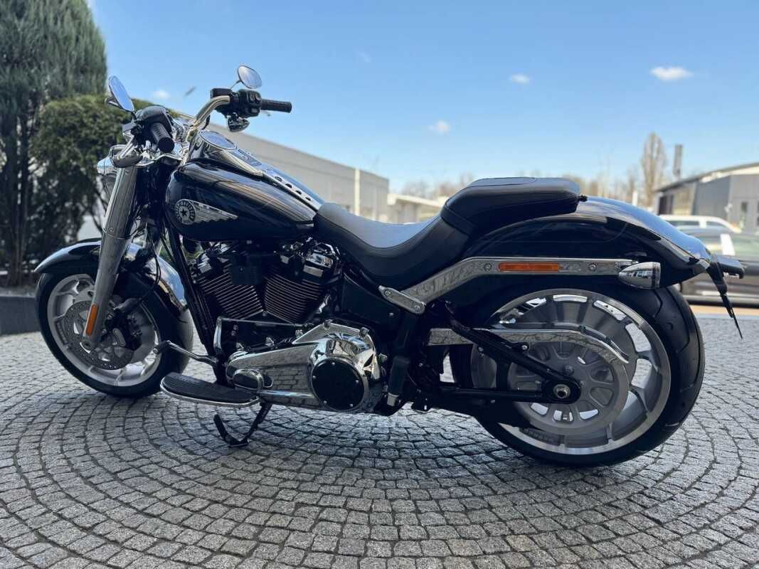 Оофіційний мотоцикл 2025 Harley-Davidson® Fat Boy колір Vivid Black