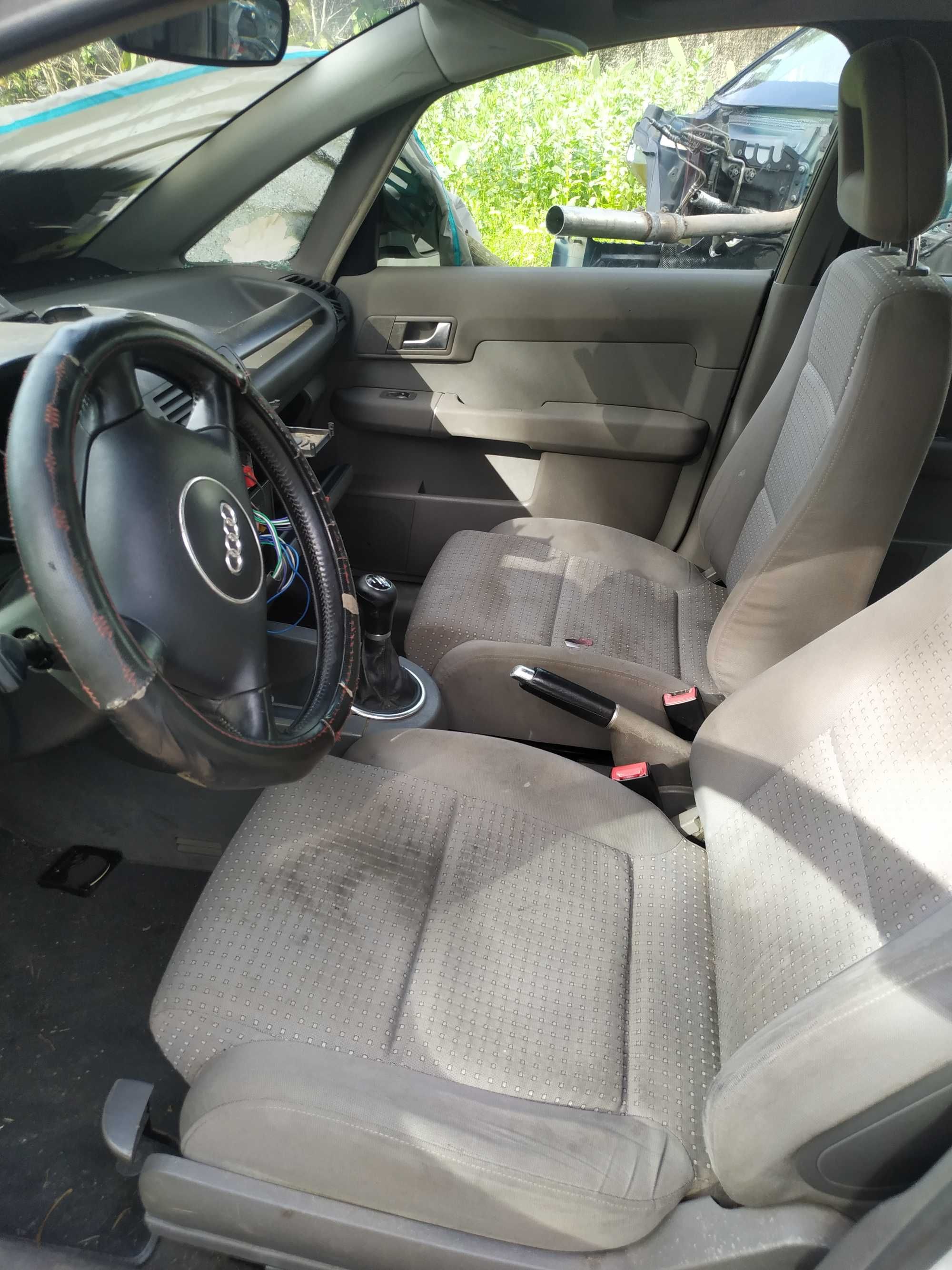 Audi A2 2001 - venda de peças