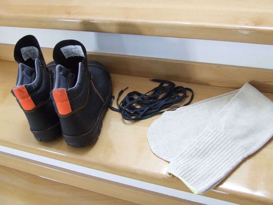 Buty robocze GARDIA rozm. 39+ gratis skarpety