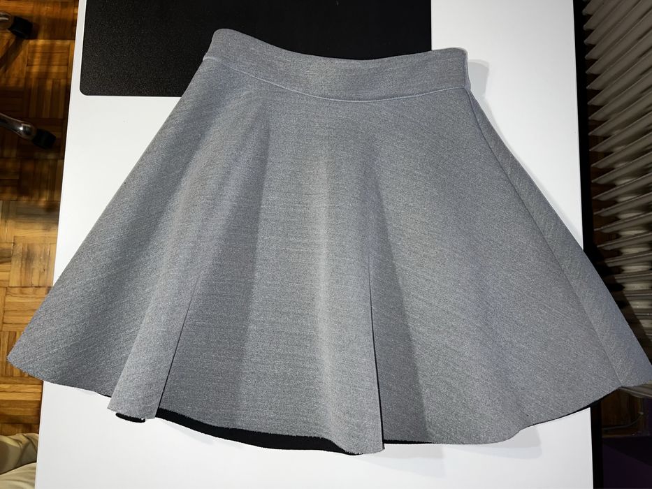 Spódnica szara rozkloszowana Roco rozmiar 36