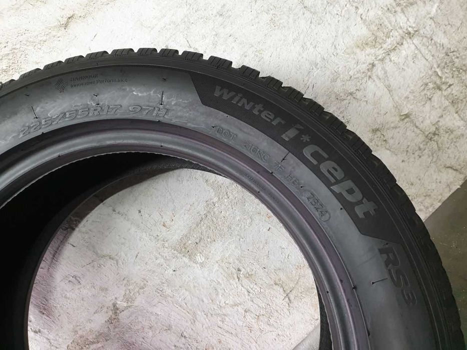 Opona pojedynka zimowe 225/55R17 7,9mm Hankook Winter I'cept RS3 2024r