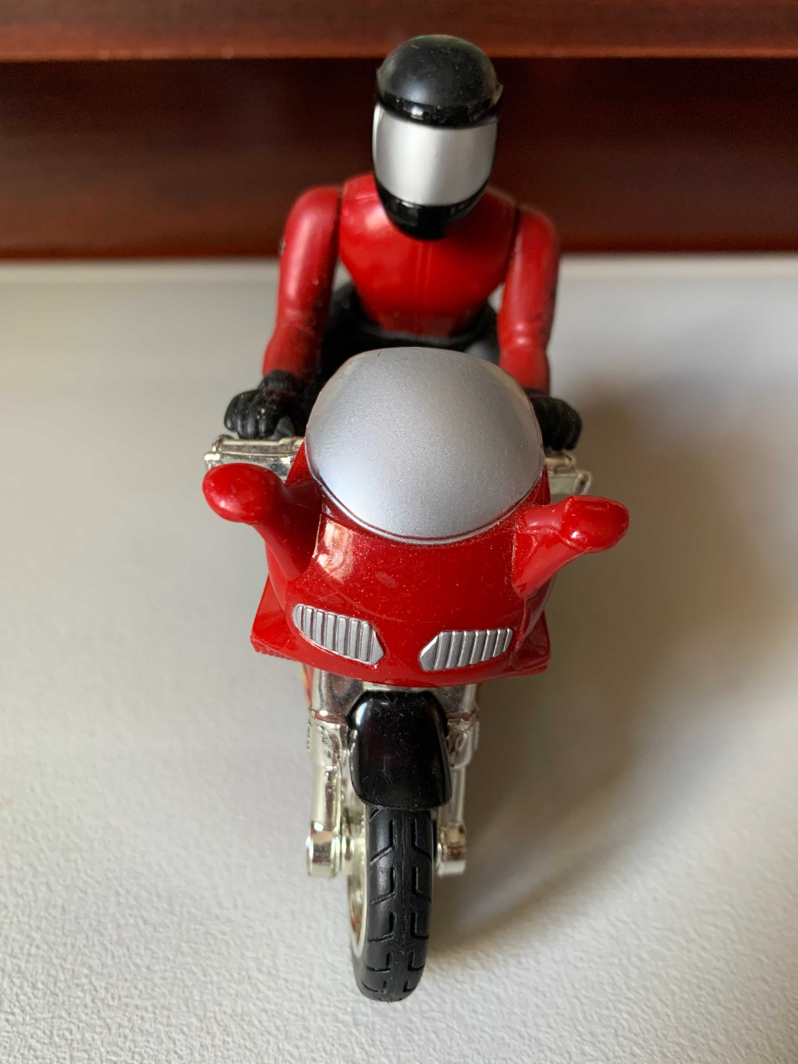Mota Hot Wheels 2000
