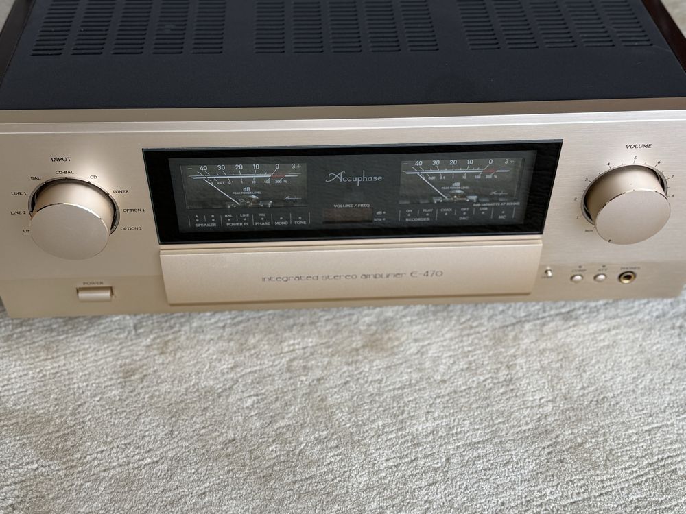 Amplificador Acuphase E-470 em excelente estado.
