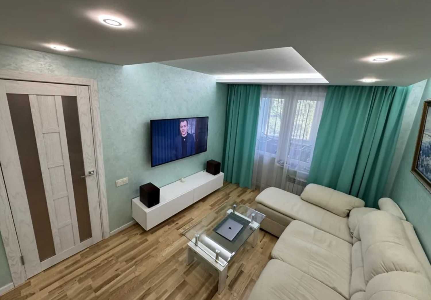 Продаж 2к квартири 45м² на вул. Кубанської України