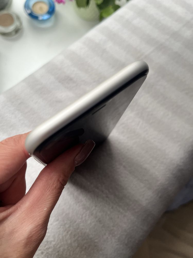 Iphone xr bialy stan bardzo