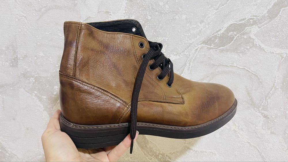 Чоловічі ботінки