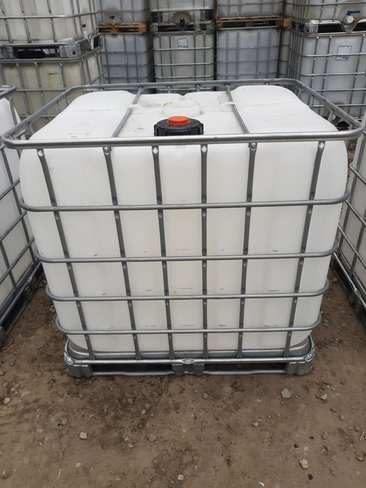 10szt zbiorników 1000l mauzer na metalu rsm