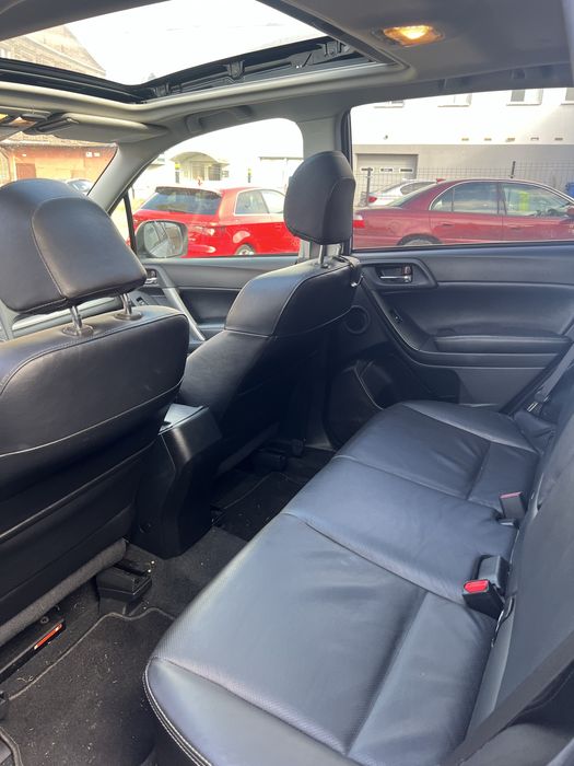 Subaru Forester XT Platinum 2.0t 241km Salon Polska