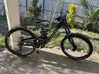 Vendo bicicleta de downhill