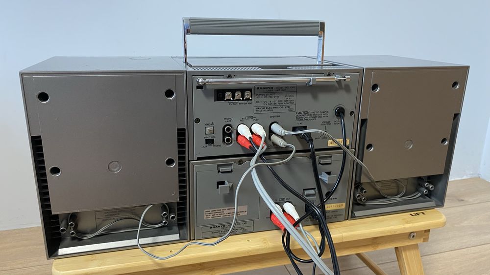 Магнитофон Sanyo C4 Hi-Fi Made in Japan