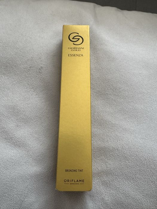 Oriflame krem brązujący Giordani Gold Essenza koloryzujący oriflame