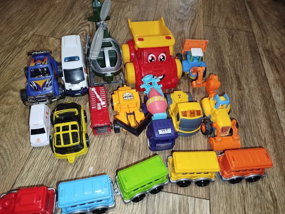 Машинки набір б/у