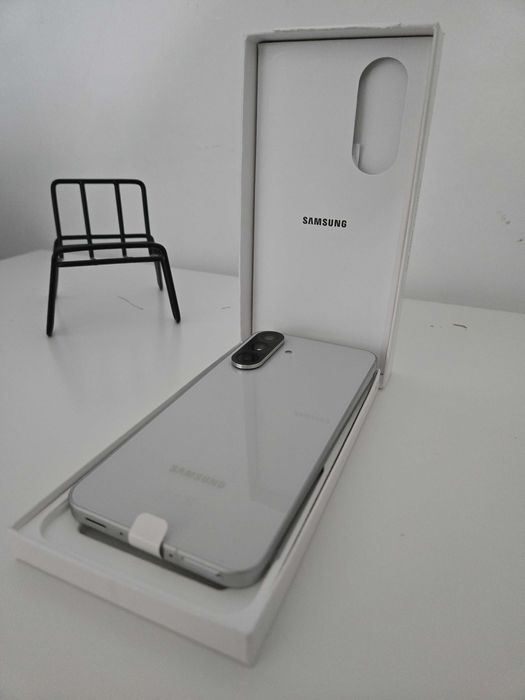 Samsung Galaxy A56 5G/256 GB/ Branco/ Como Novo