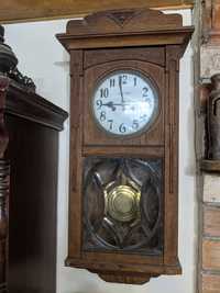Настенные  часы Gustav Becker .