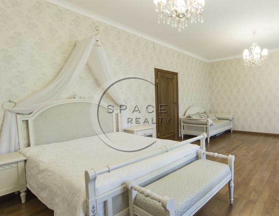 Оренда будинку 400м2 в англійському стилі з укриттям с.Романків