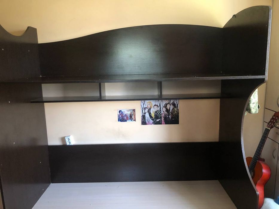 Двохповерхтве ліжко