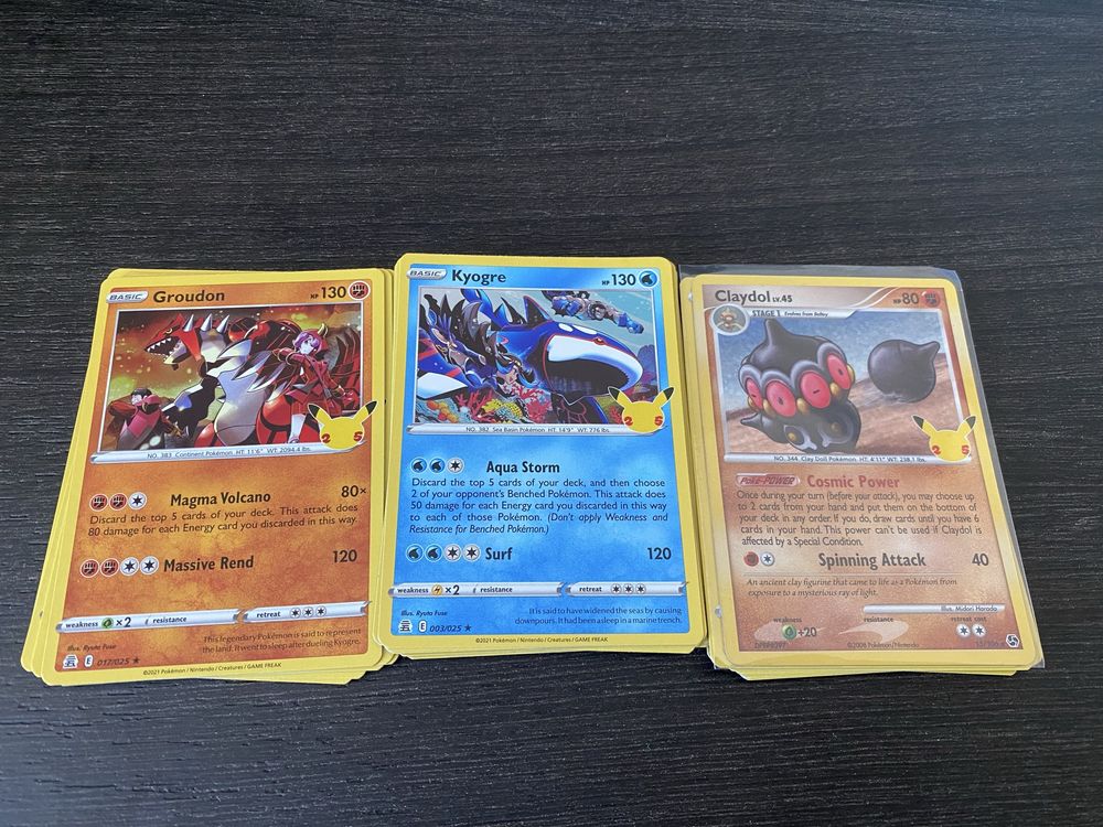 Pokémon TCG - Bulk 33 Kart Holo Reverse Holo CEL Celebrations
