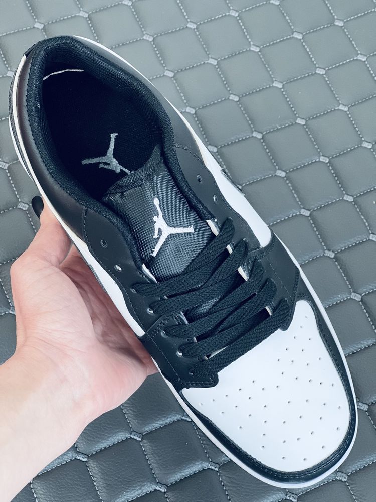 Nike Air Jordan 1 Low кеди чоловічі низькі Найк Джордан чорно-білі