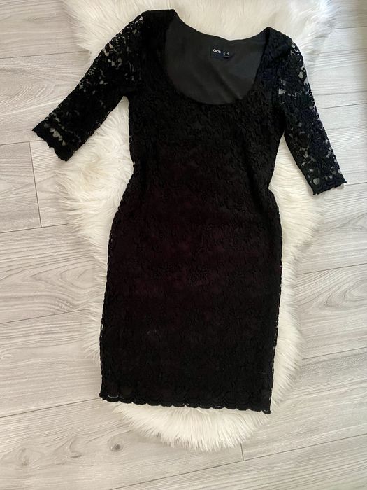 Piękna czarna klasyczna koronkowa sukienka ASOS rozmiar S