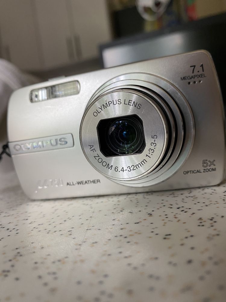 OLYMPUS Цифровая фотокамера Stylus 750