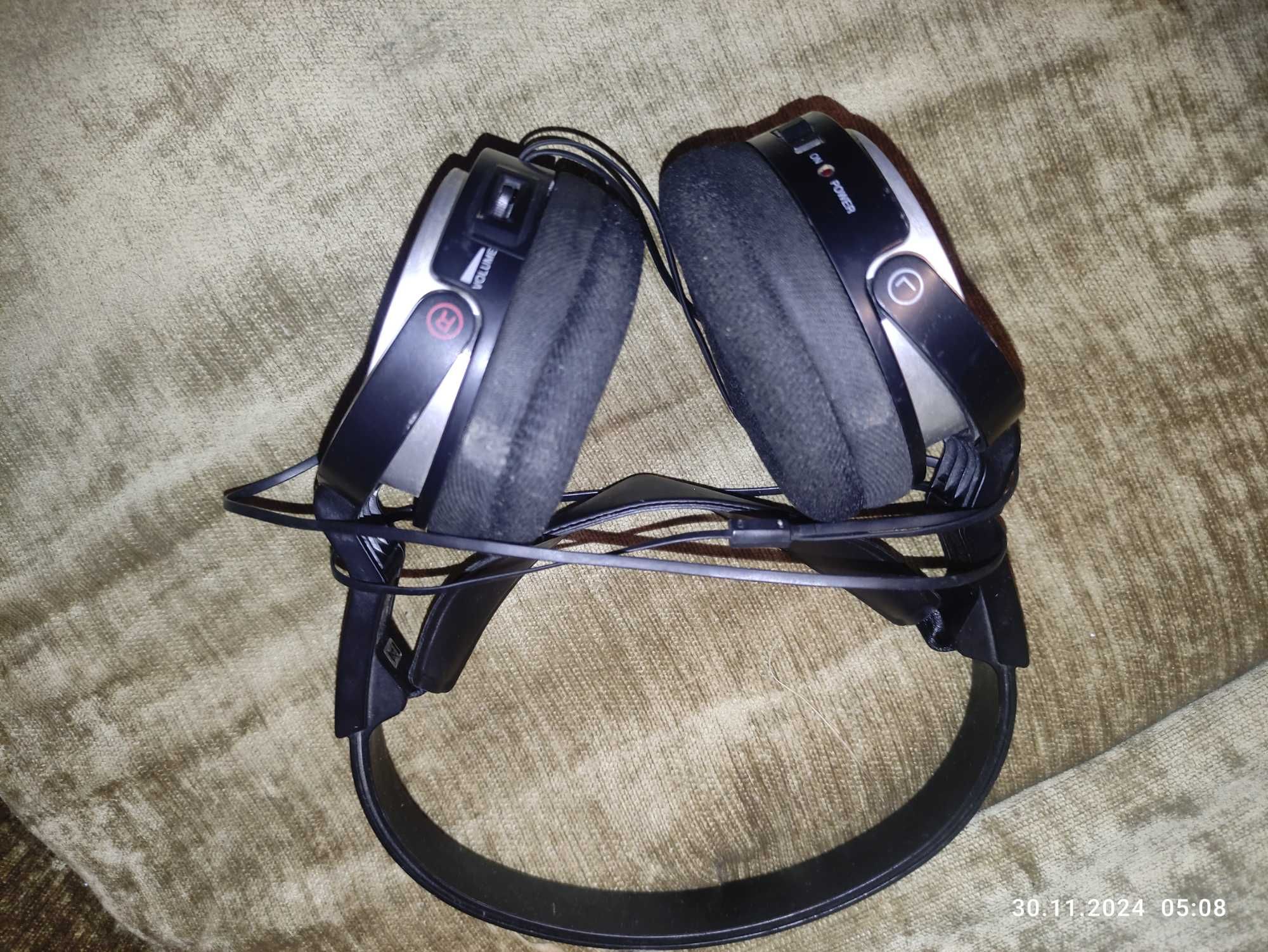 Наушники ACME BH203 новые и игровые PLANTRONICS A355 SONY  MDR-RF810R