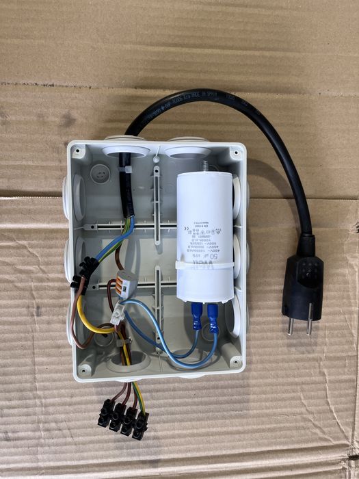 Conversor Monofasico para Trifasico com Condensador