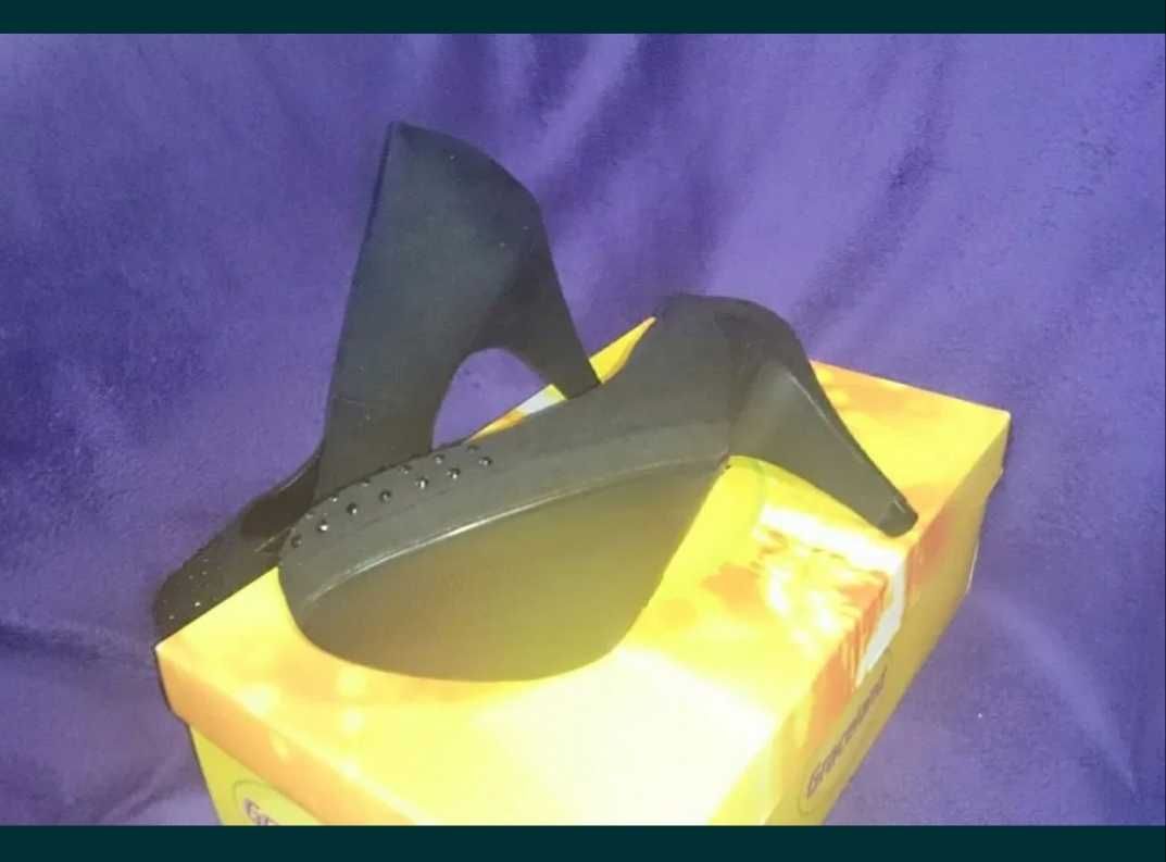 Buty Obcas Szpilki Czółenka Graceland czarne Nowe 40 (wkładka 26 cm)