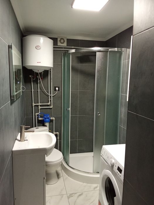 Надаєм ремонтні послуги.