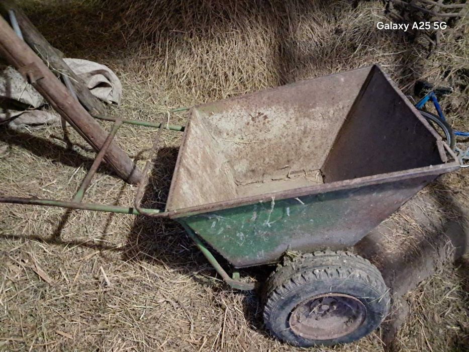 Садова, будівельна тачка