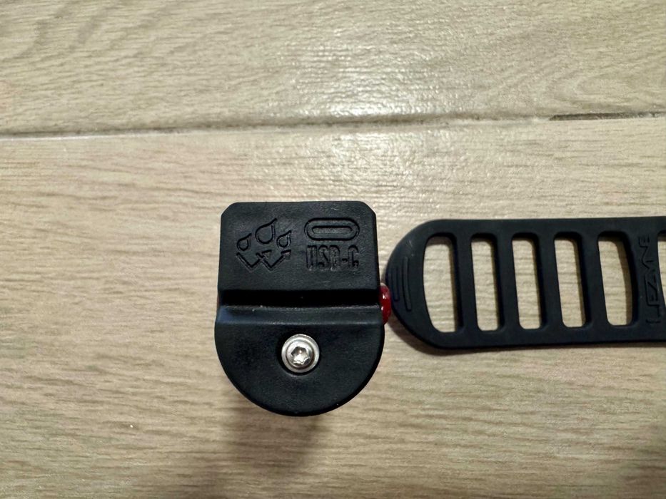 Luz bicicleta Lezyne - Strip Drive+ Alert StVZO