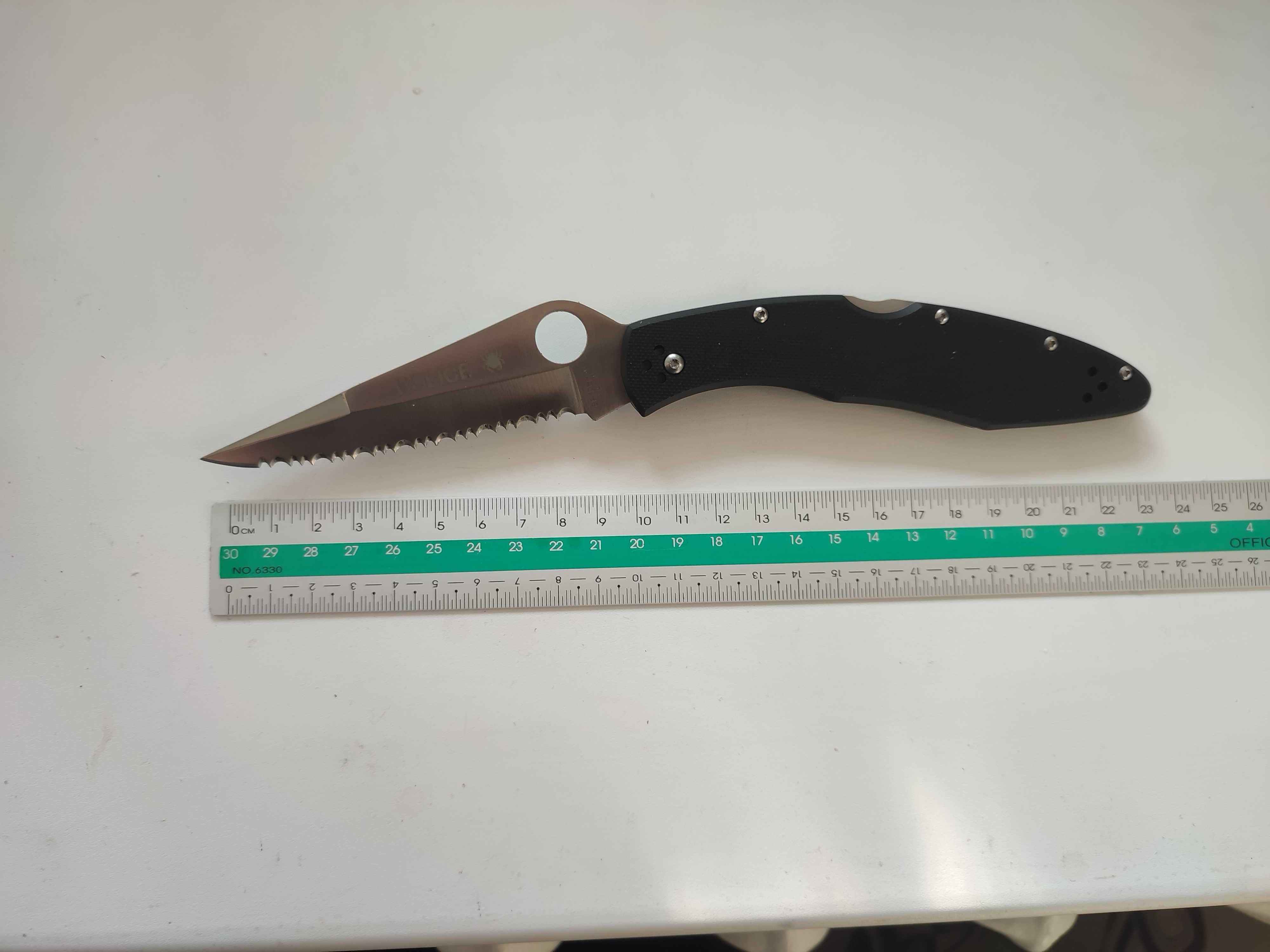 Складной карманный нож Spyderco Police C07