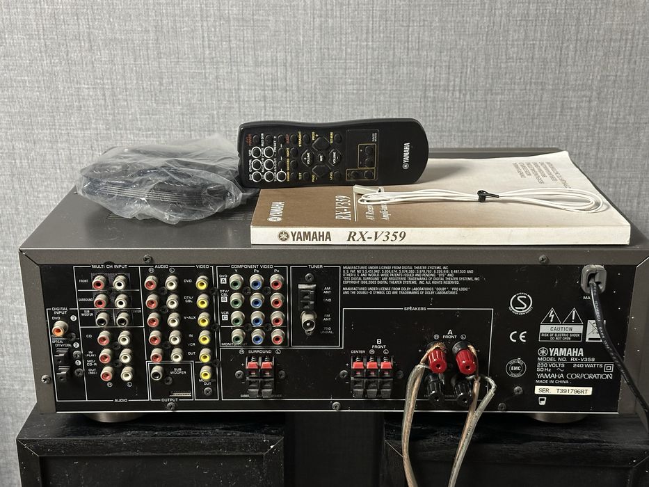 Акустика Hi-Fi класса Sven HP-830F.  Yamaha