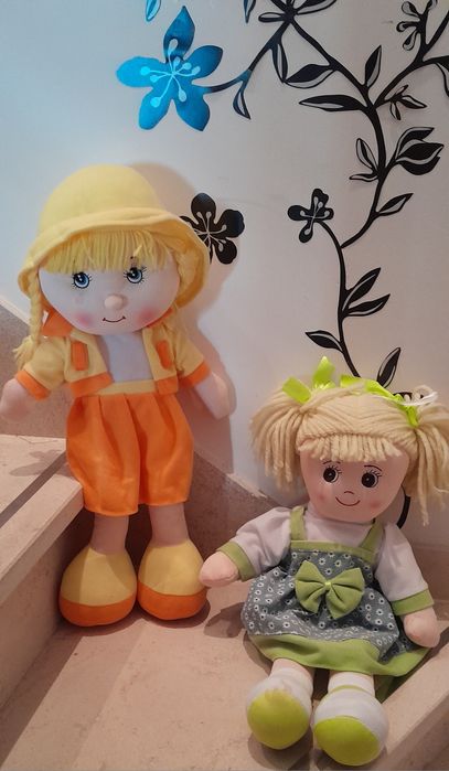 Bonecas / Peluches